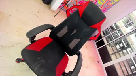 Snapshot of chrissangel12 chatting on 11.15.25 chrissangel12 online show from 11.15.25