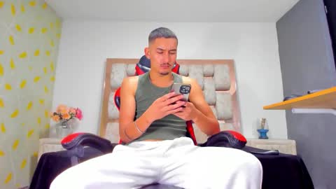 Snapshot of chrissevanss chatting on 02.08.26 chrissevanss online show from 02.08.26