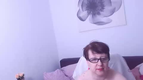 Christa online show from 09.19.25