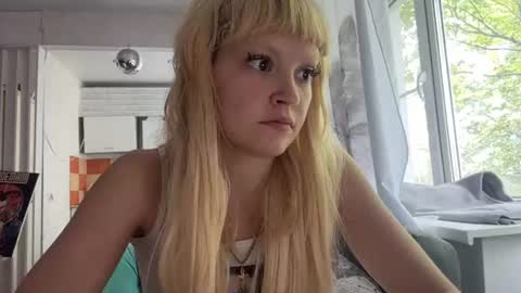 Snapshot of christiechorney chatting on 07.15.26 christiechorney online show from 07.15.26