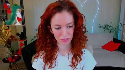 Snapshot of christinaconteeree chatting on 07.16.26 christinaconteeree online show from 07.16.26