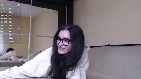 Snapshot of christinafit chatting on 10.04.25 chris online show from 10.04.25