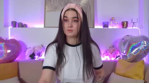 Christina online show from 02.13.25