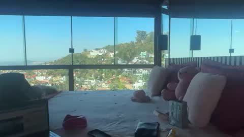 Christina Sage online show from 09.27.25