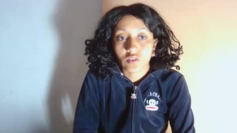 christine213 online show from 10.09.25