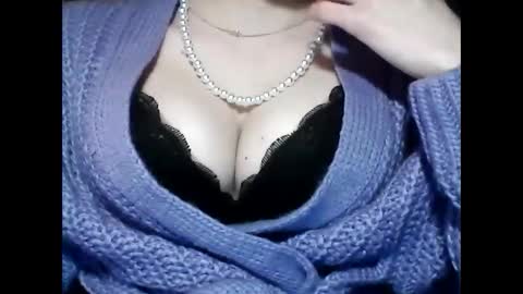 christine40211 online show from 01.02.25