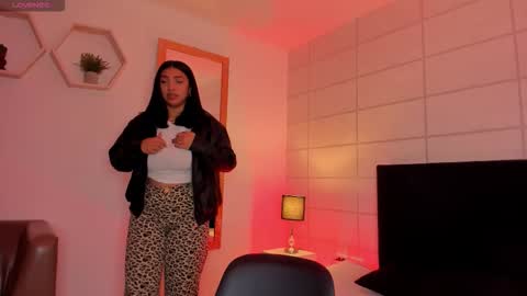 Christine  online show from 12.15.25