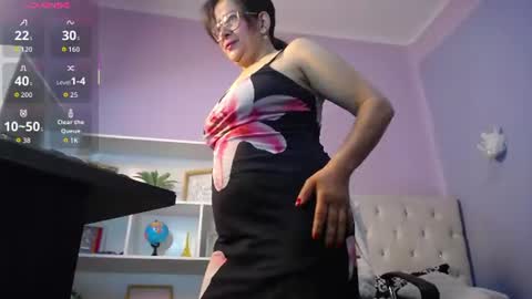 Snapshot of christy_ant chatting on 06.27.26 Christy online show from 06.27.26