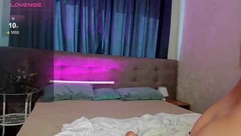 hristy3 online show from 02.17.25