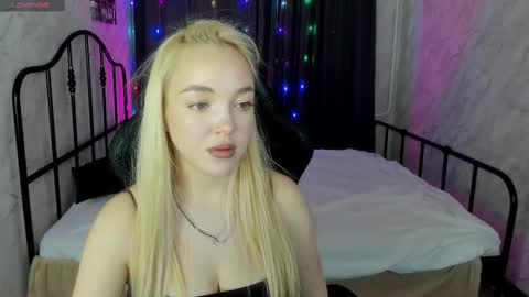 hristy3 online show from 02.27.25