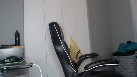 ChrisVacherx online show from 12.04.24