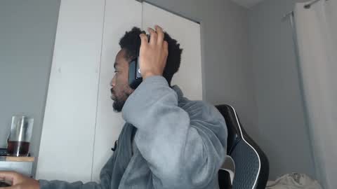 ChrisVacherx online show from 12.16.24