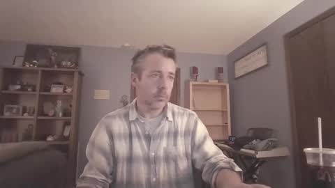 chrisw8121 online show from 03.20.26