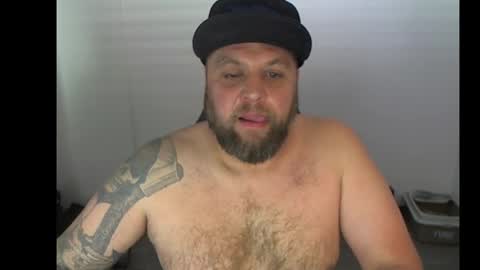 Snapshot of chrizz80 chatting on 02.21.25 Chrizz online show from 02.21.25