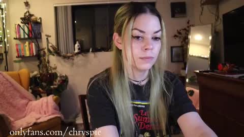 Snapshot of chrysanthulu chatting on 10.07.25 Chrys online show from 10.07.25