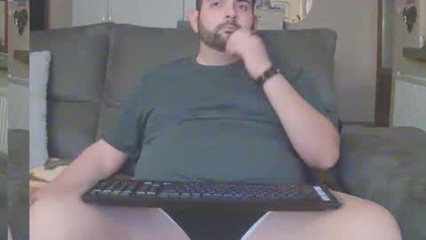 Snapshot of chubbbybo chatting on 11.09.25 Chubby Boy97 online show from 11.09.25