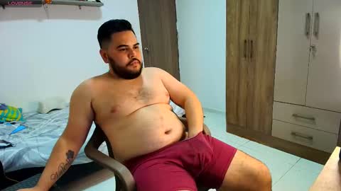 Snapshot of chubbycock_18 chatting on 11.21.25 ChubbyCock 18 online show from 11.21.25