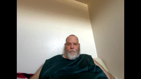 chubbyluvr42 online show from 09.10.25