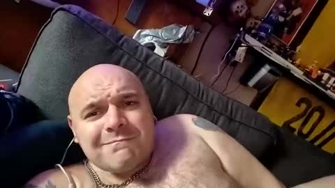 chubbyman44 online show from 05.18.26