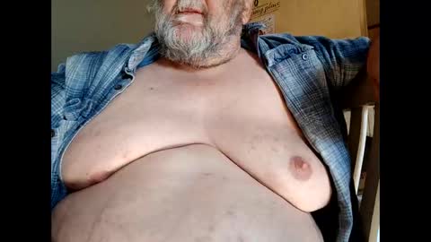 Snapshot of chubyluver11896 chatting on 10.21.25 chubyluver11896 online show from 10.21.25