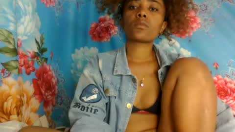 Snapshot of ciciazzhh chatting on 06.19.26 ciciazzhh online show from 06.19.26