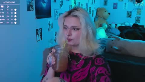 Helen and Teya online show from 12.02.25