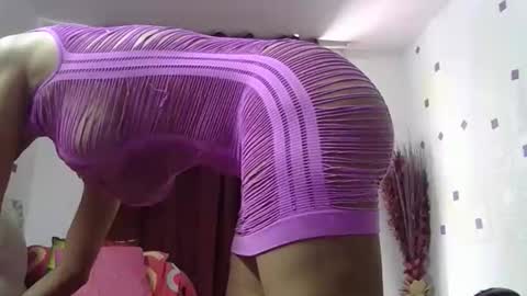 cinthia2525 online show from 09.26.25