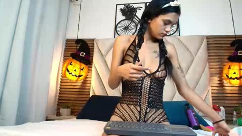 cinthiabaker online show from 10.25.25