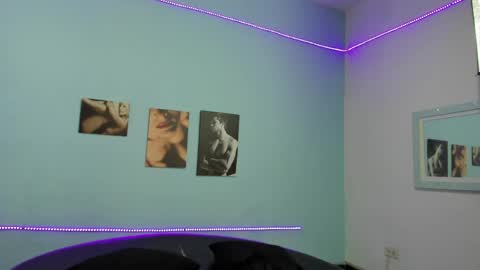 Snapshot of cinthya_dan chatting on 04.28.26 Cinthya online show from 04.28.26