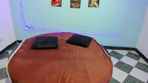 Snapshot of cinthya_dan chatting on 05.29.26 Cinthya online show from 05.29.26
