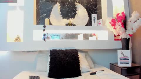 Cinthya  online show from 09.23.25