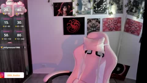 Snapshot of circe_l chatting on 01.18.25 Paulina online show from 01.18.25