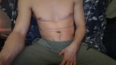 Snapshot of circumsizedbandit chatting on 01.12.26 circumsizedbandit online show from 01.12.26