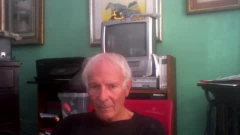 Snapshot of ciuk chatting on 10.03.25 ciuk online show from 10.03.25