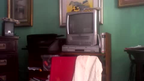 Snapshot of ciuk chatting on 10.10.25 ciuk online show from 10.10.25