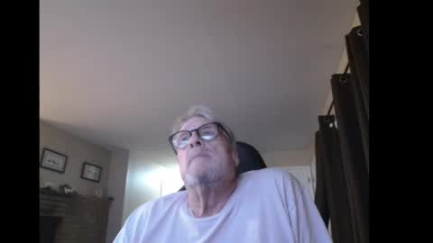 Snapshot of cjscout chatting on 12.02.24 cjscout online show from 12.02.24