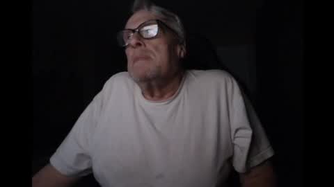 Snapshot of cjscout chatting on 02.03.25 cjscout online show from 02.03.25