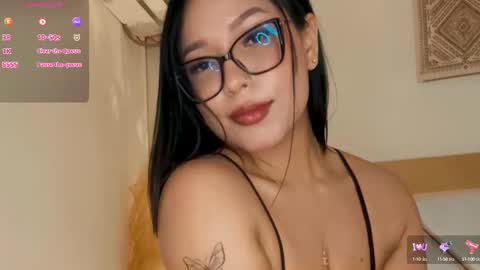 Claire 3 online show from 09.13.25