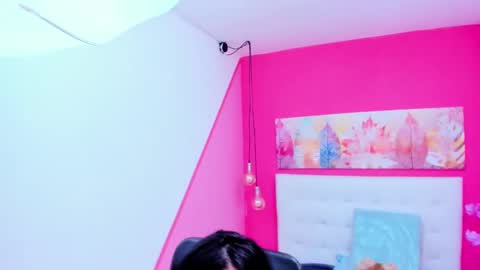 Snapshot of claire_aristizabal chatting on 12.26.24 claire aristizabal online show from 12.26.24