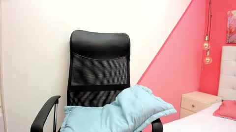 Snapshot of claire_aristizabal chatting on 01.25.25 claire aristizabal online show from 01.25.25