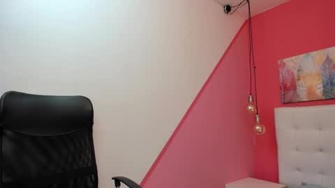 Snapshot of claire_aristizabal chatting on 02.05.25 claire aristizabal online show from 02.05.25