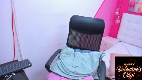 Snapshot of claire_aristizabal chatting on 02.15.25 claire aristizabal online show from 02.15.25