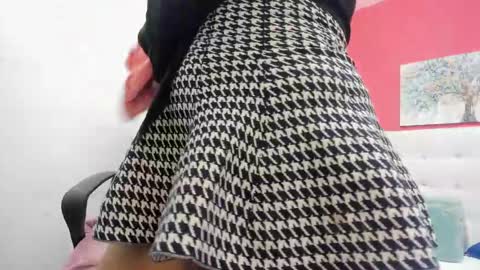 Snapshot of claire_aristizabal chatting on 03.08.25 claire aristizabal online show from 03.08.25