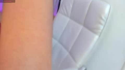 Snapshot of claire_aristizabal chatting on 11.08.25 claire aristizabal online show from 11.08.25