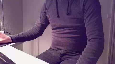 clamshive7 online show from 02.05.26