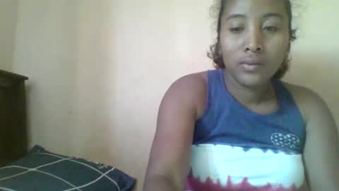 Snapshot of clarah0123 chatting on 09.29.25 Clarah0123 online show from 09.29.25