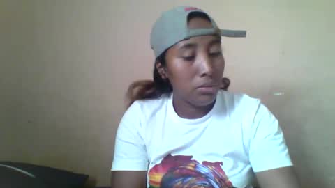 Snapshot of clarah0123 chatting on 10.10.25 Clarah0123 online show from 10.10.25