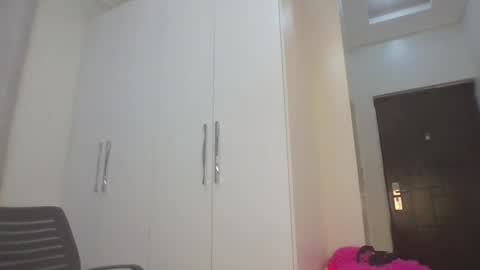 clara11 online show from 12.19.25