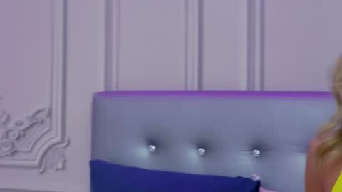 ClaraHazel online show from 12.19.24