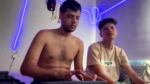 Snapshot of clarentz_baileys chatting on 02.12.26 Clarentz bby online show from 02.12.26